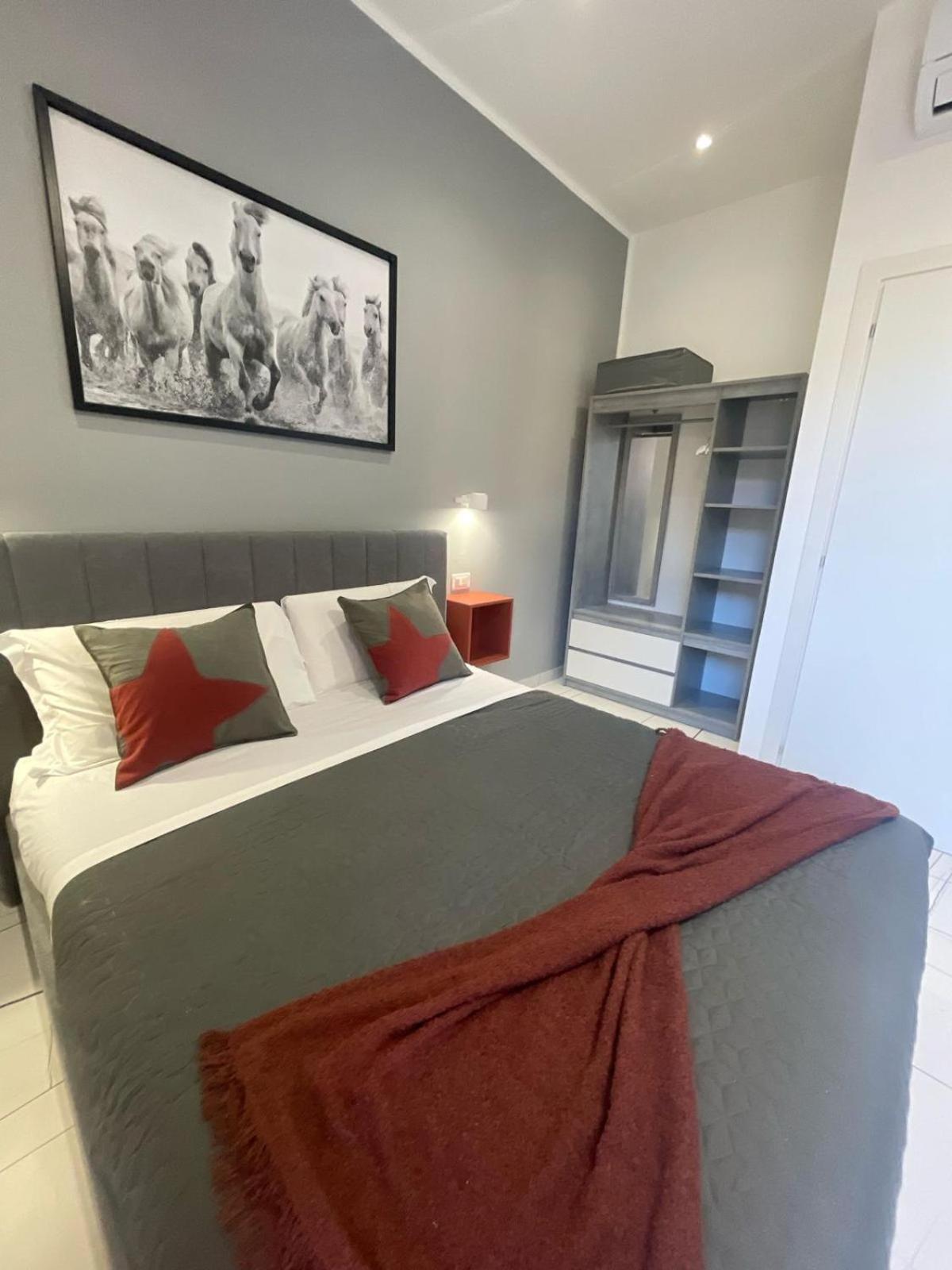 Laura Rooms La Spezia Exterior photo